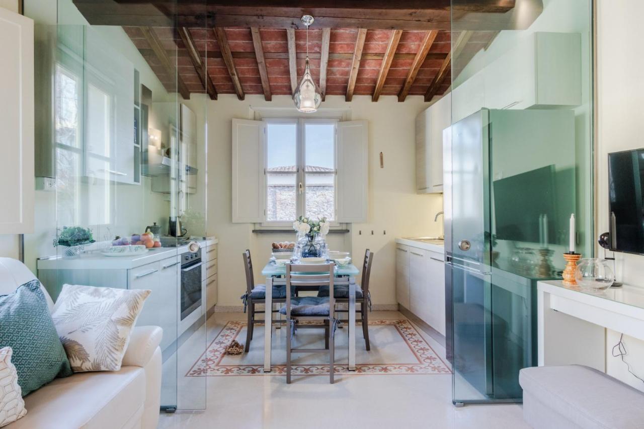 Helene Smart Flat With Elevator Inside Lucca Daire Dış mekan fotoğraf