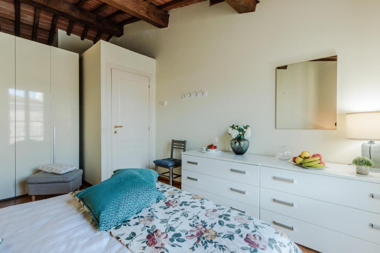 Helene Smart Flat With Elevator Inside Lucca Daire Dış mekan fotoğraf