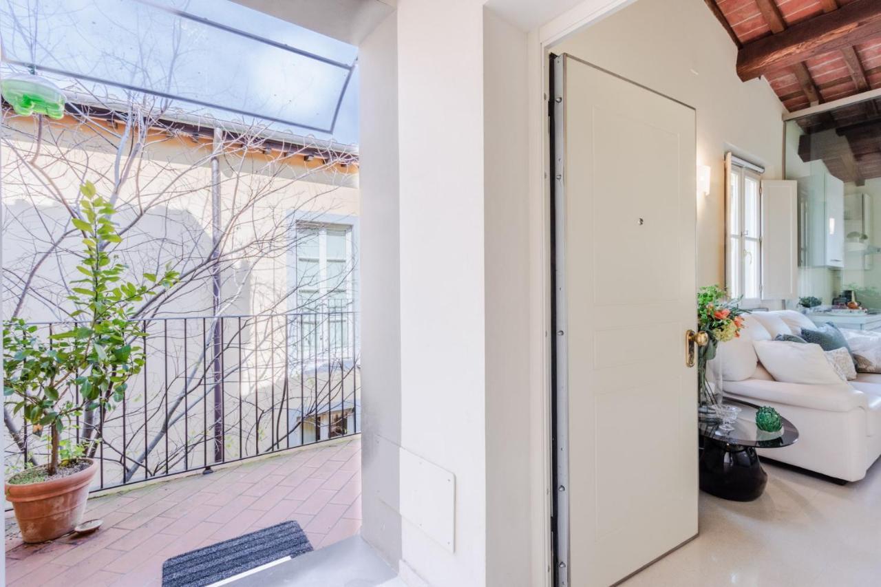 Helene Smart Flat With Elevator Inside Lucca Daire Dış mekan fotoğraf