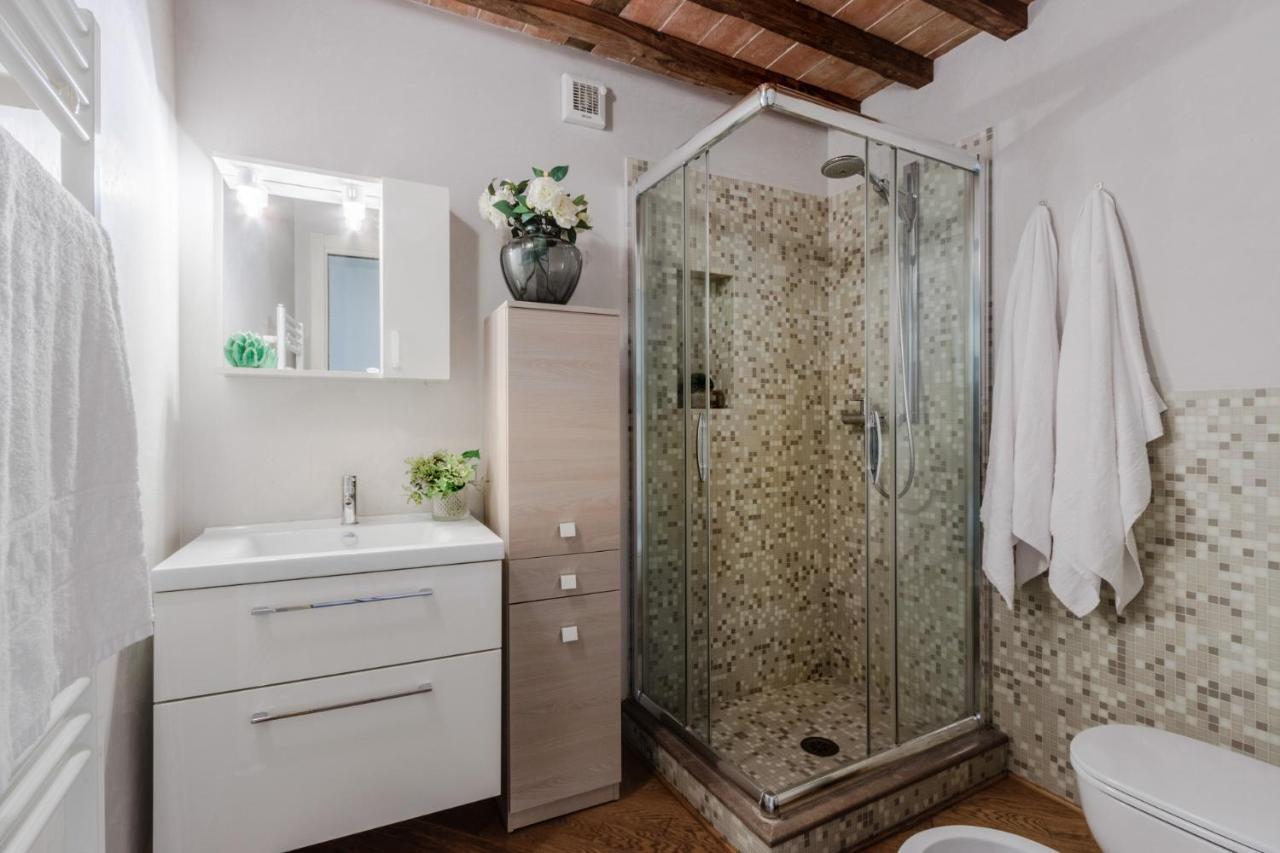 Helene Smart Flat With Elevator Inside Lucca Daire Dış mekan fotoğraf